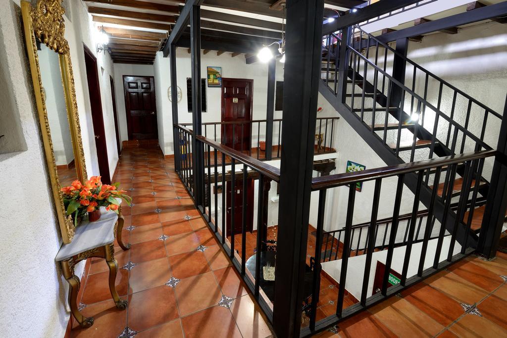 Hotel Libano León Стая снимка