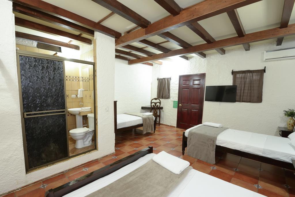 Hotel Libano León Стая снимка